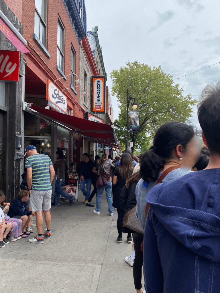 몬트리올 맛집 Schwartz’s Deli