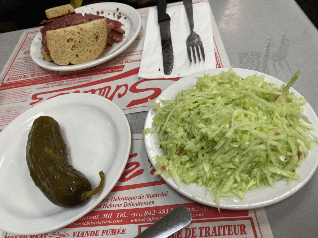 몬트리올 맛집 Schwartz’s Deli